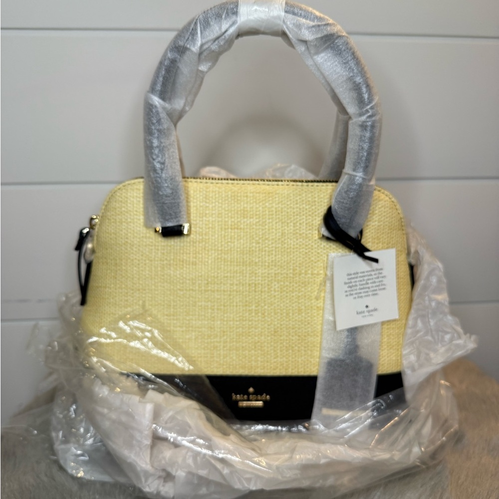 Brand new woven style Kate Spade purse with crossbody strap/shoulder strap
